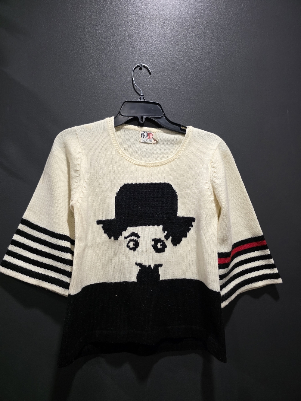 Vtg Charlie Chaplin Knit Pullover Sweater Pronto Collectible Acrylic Beige Sz S